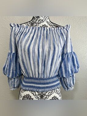 Suboo Blue/White Striped Off the  Shoulder blouse Top 
Size Medium  US6